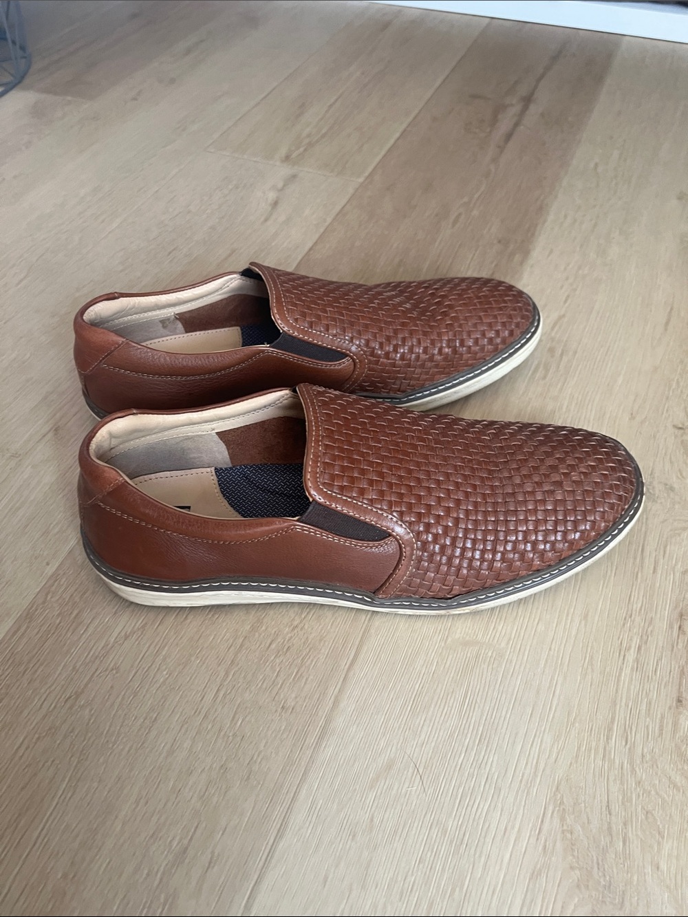 Johnston & Murphy Men’s Brown Woven Slip-On Shoes - 11.5